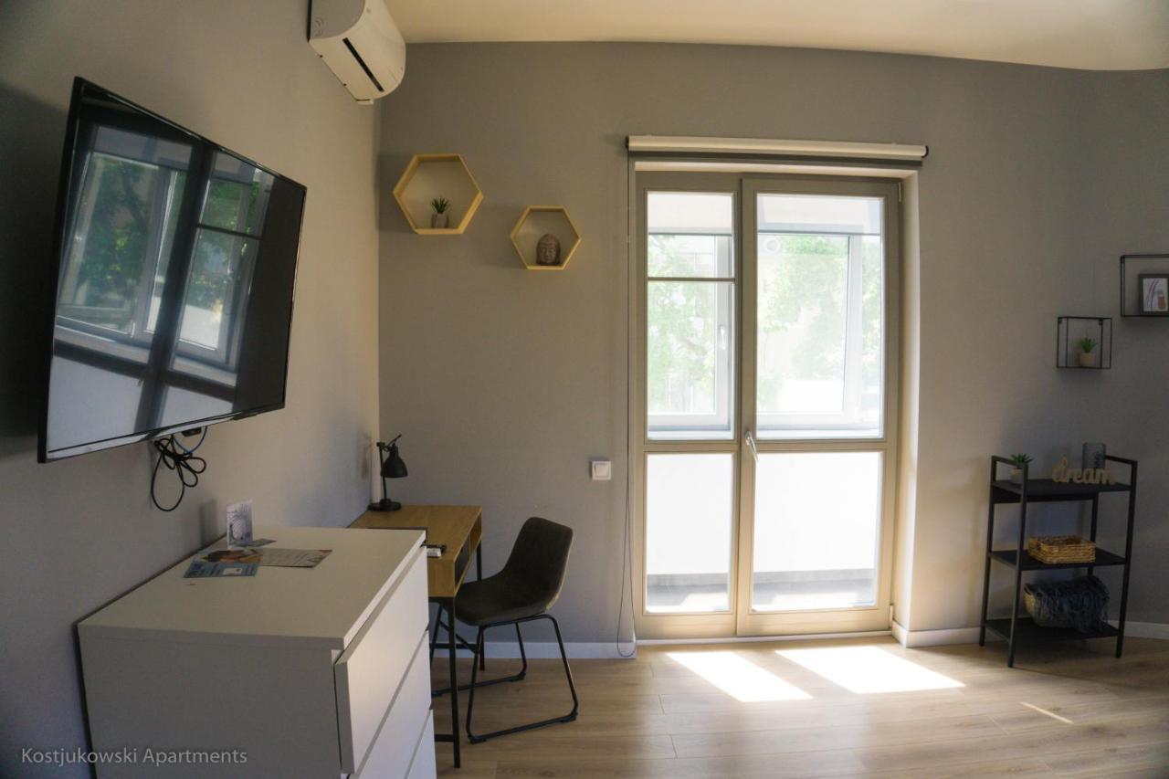 Apart-Hotel Kostjukowski Apartments Nizhynska 17 Lviv Extérieur photo