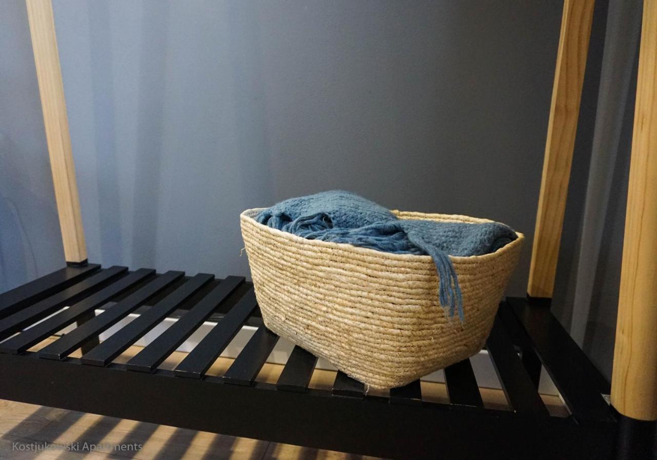Apart-Hotel Kostjukowski Apartments Nizhynska 17 Lviv Extérieur photo